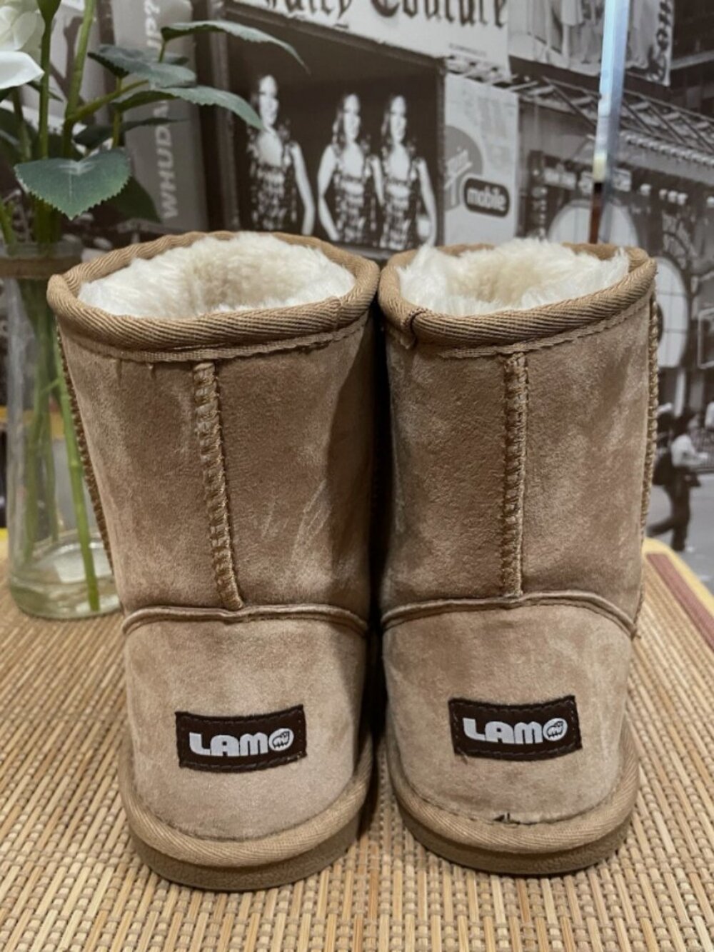 LAMO Classic Boots/ Bootie Chestnut Brown Suede, Fur Llined Boot Women's SZ 7 - Picture 2 of 8